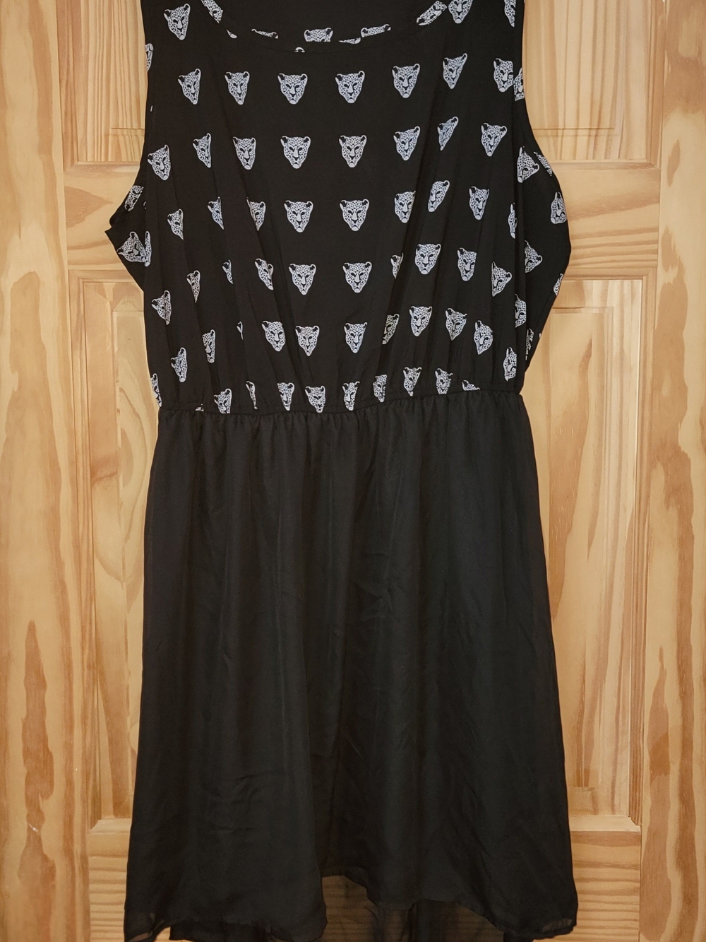 Dots Black Dress with White Leopard Print - Size 22